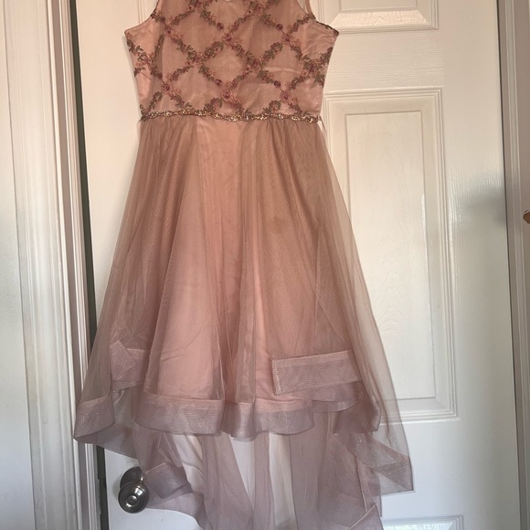 High low girls’ dress size 14 from macys only worn once - Picture 2 of 7